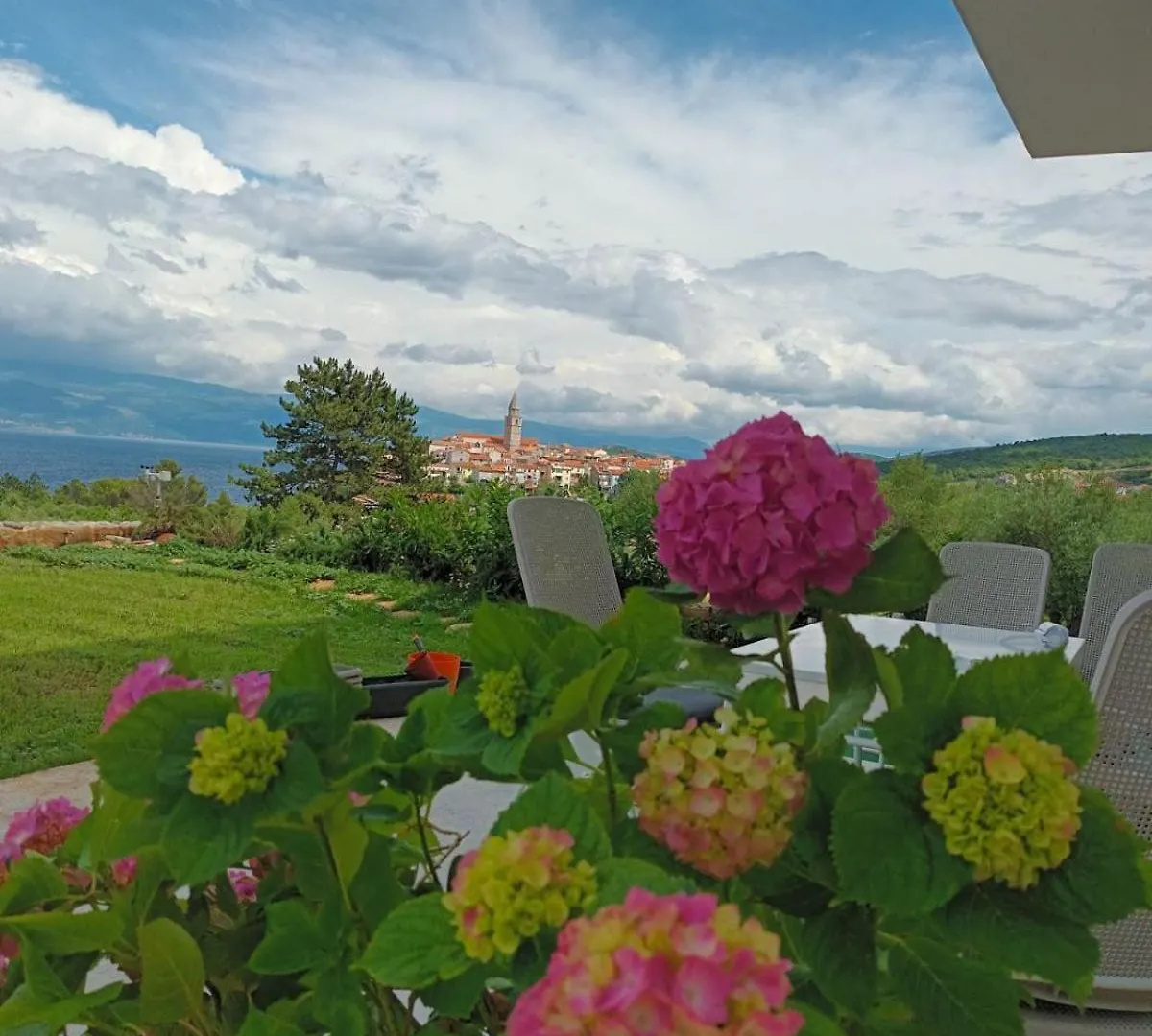 Mariosa 2 Apartment Vrbnik Croatia