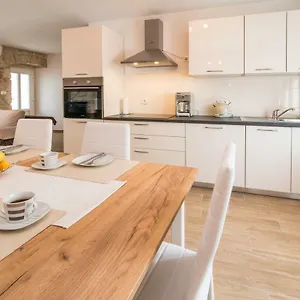 Tara Apartmán